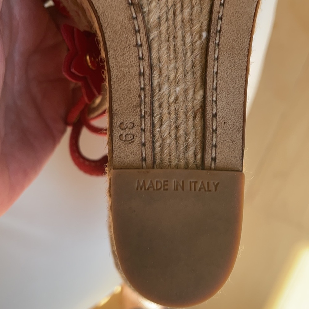 Louis Vuitton Red Suede Espadrille Charm Wedges 39 - Picture 9 of 10
